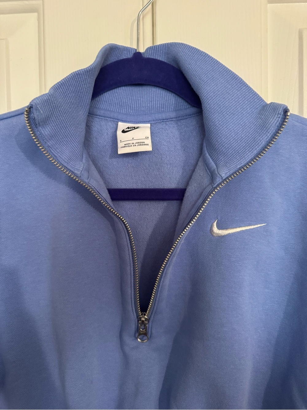 Nike Cropped Half-Zip Sweatshirt - Picture 2 of 3